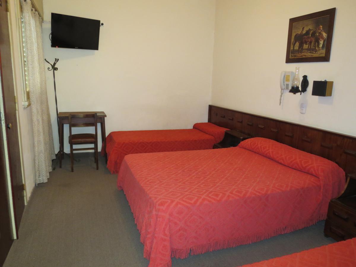 Hotel Trocadero Necochea Exterior photo